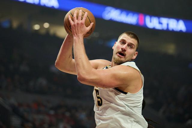 魔术轻取国王,约基奇状态火热 魔术轻取国王,约基奇状态火热