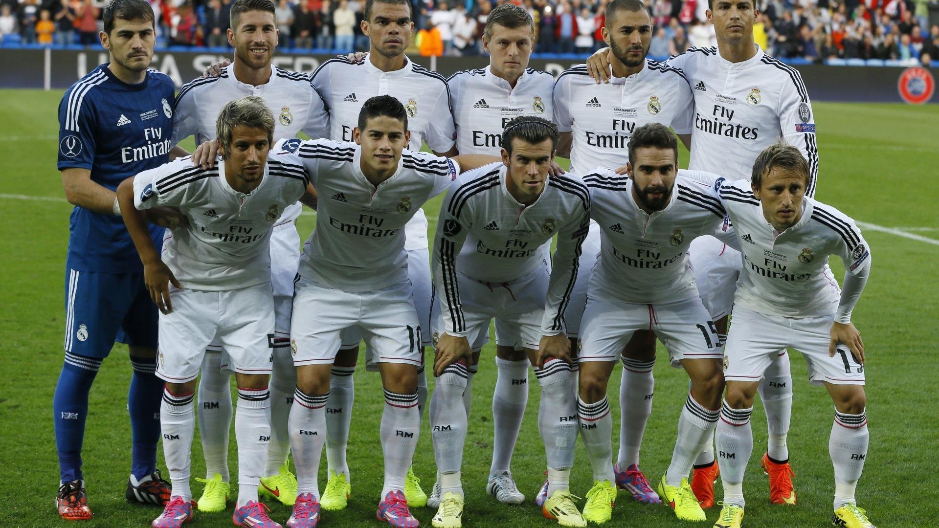 库尔图瓦关键扑救铸就历史，澳大利亚爆冷拿下那不勒斯，唯一之战彰显英雄本色