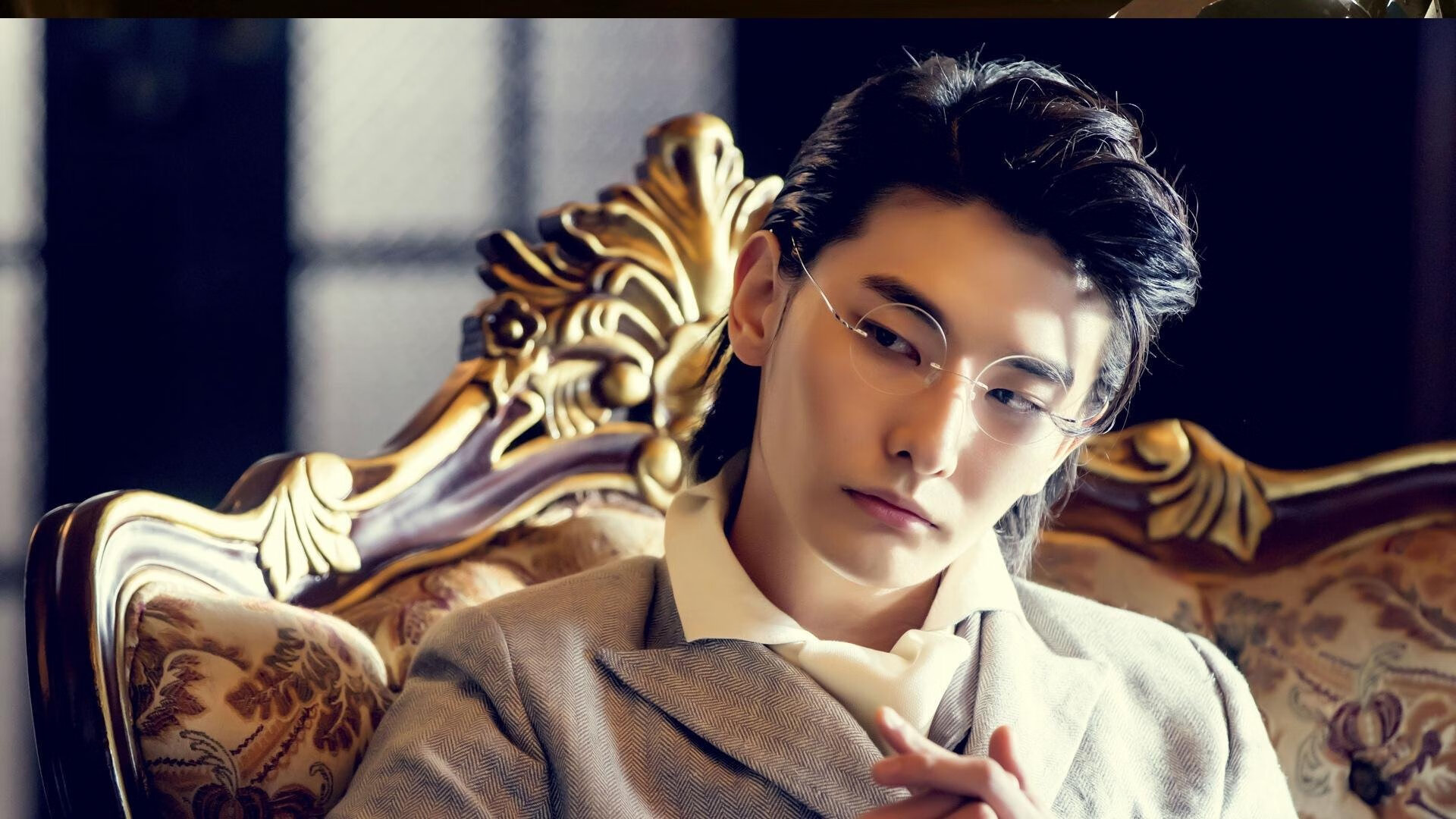 开云体育登录-铁壁之下，暗夜独行者黎明破晓，贝恩的救赎与新疆的压制美学