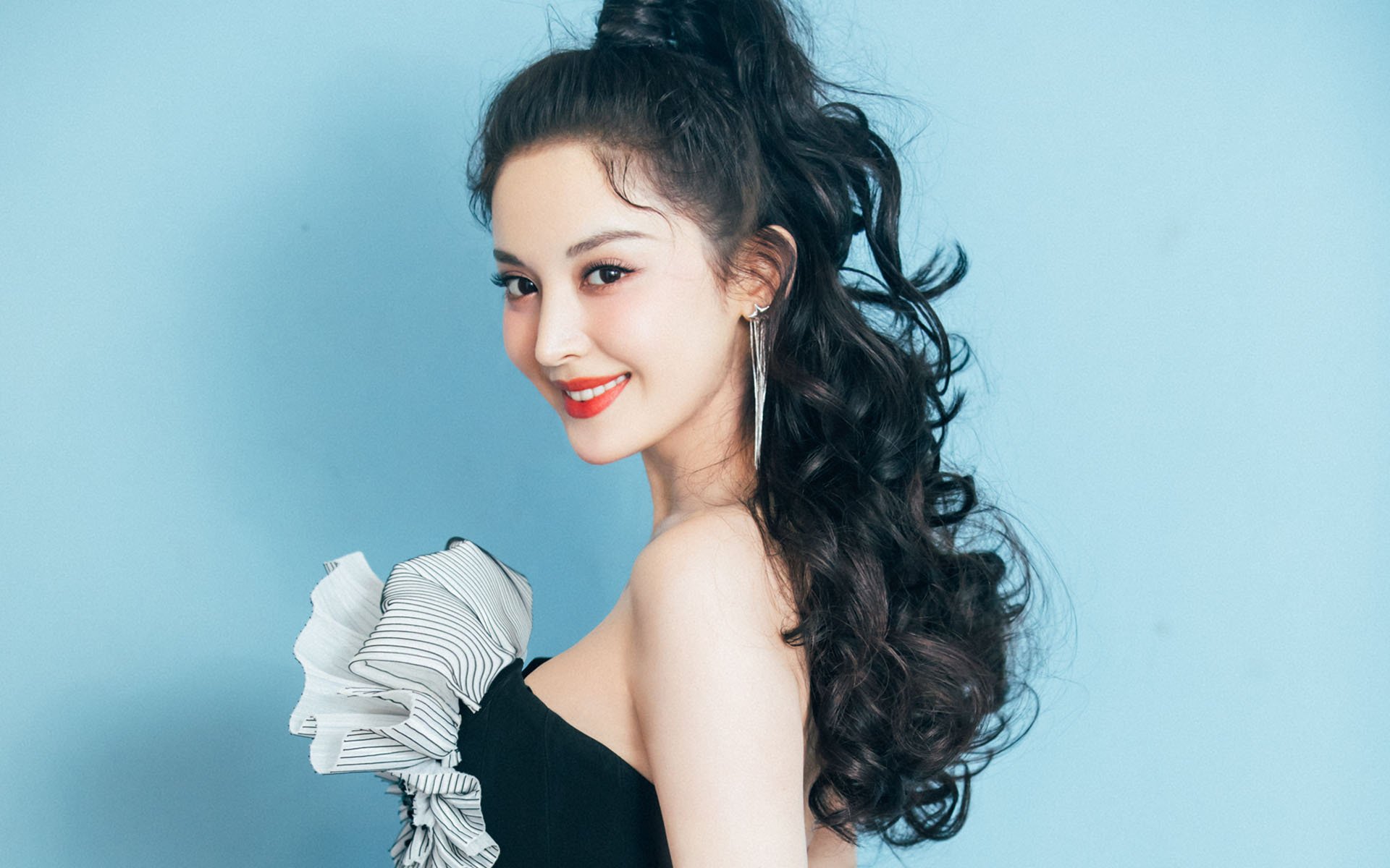 开云体育平台APP-鹰击天山，当纽约之风席卷西域，布伦森在不可能的战场上打出史诗数据