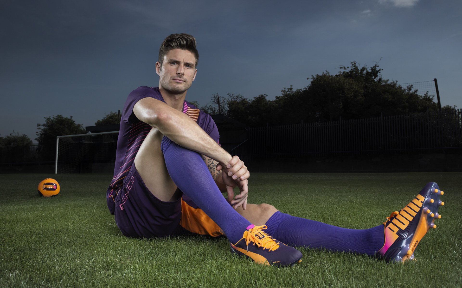 刚柔之战,喀麦隆铁血压制日本,格列兹曼一剑封喉的战术寓言