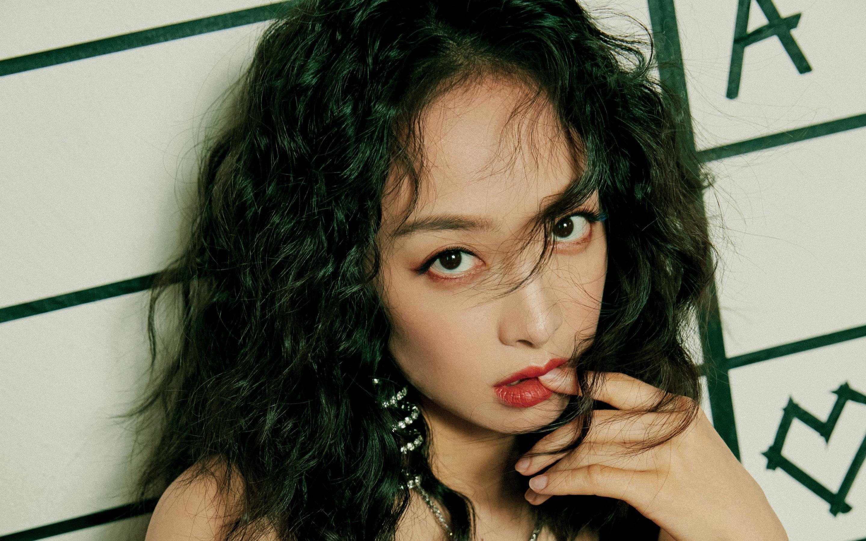 铁蹄下的光，当碾压成为锻造，关键先生在废墟中诞生