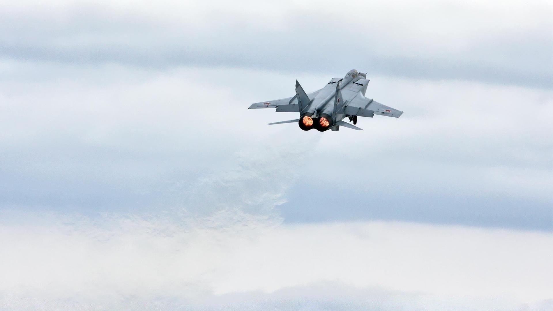 另一种世界杯，北极光下，中国制造与芬兰科技的点球大战