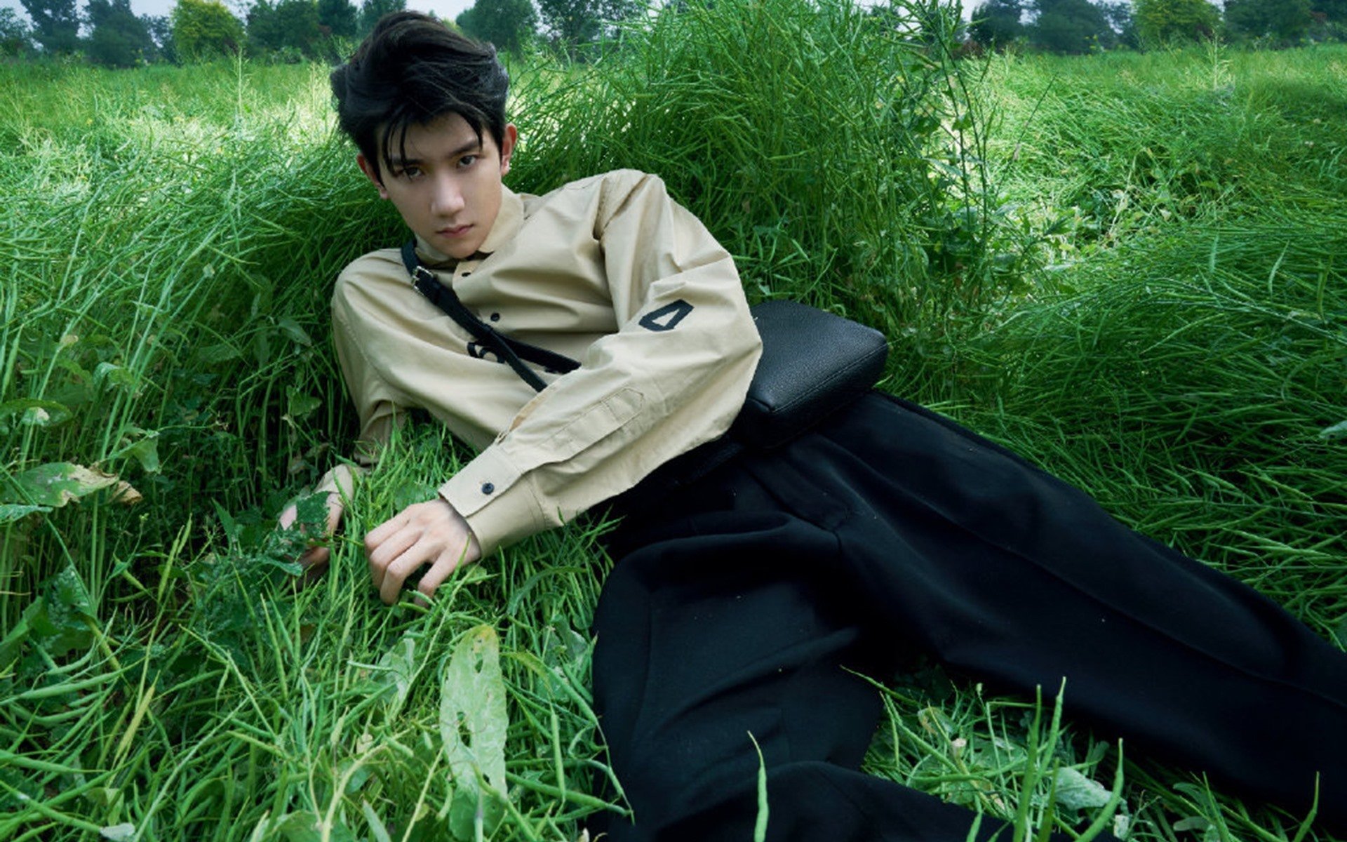 开云体育登录-巴格达与巴黎间的独舞者，特奥·埃尔南德斯如何将绿茵场谱成法国序曲